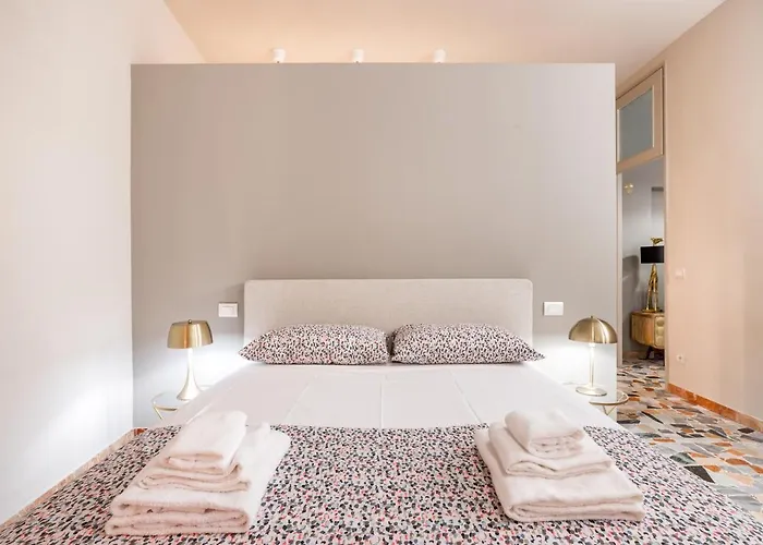 Book Now! Apt A 1 Min Walk From Duomo Of Parma