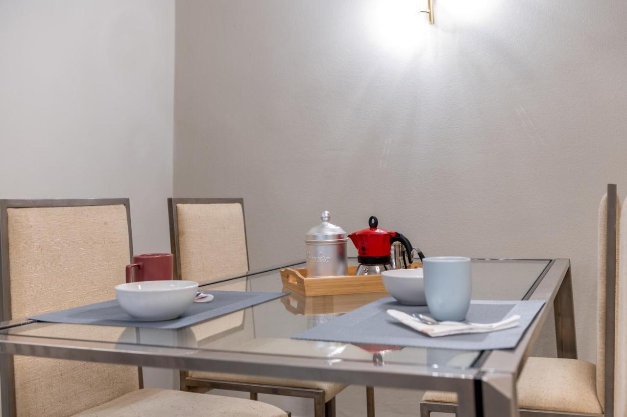 Book Now! A 1 Min Walk From Duomo Of